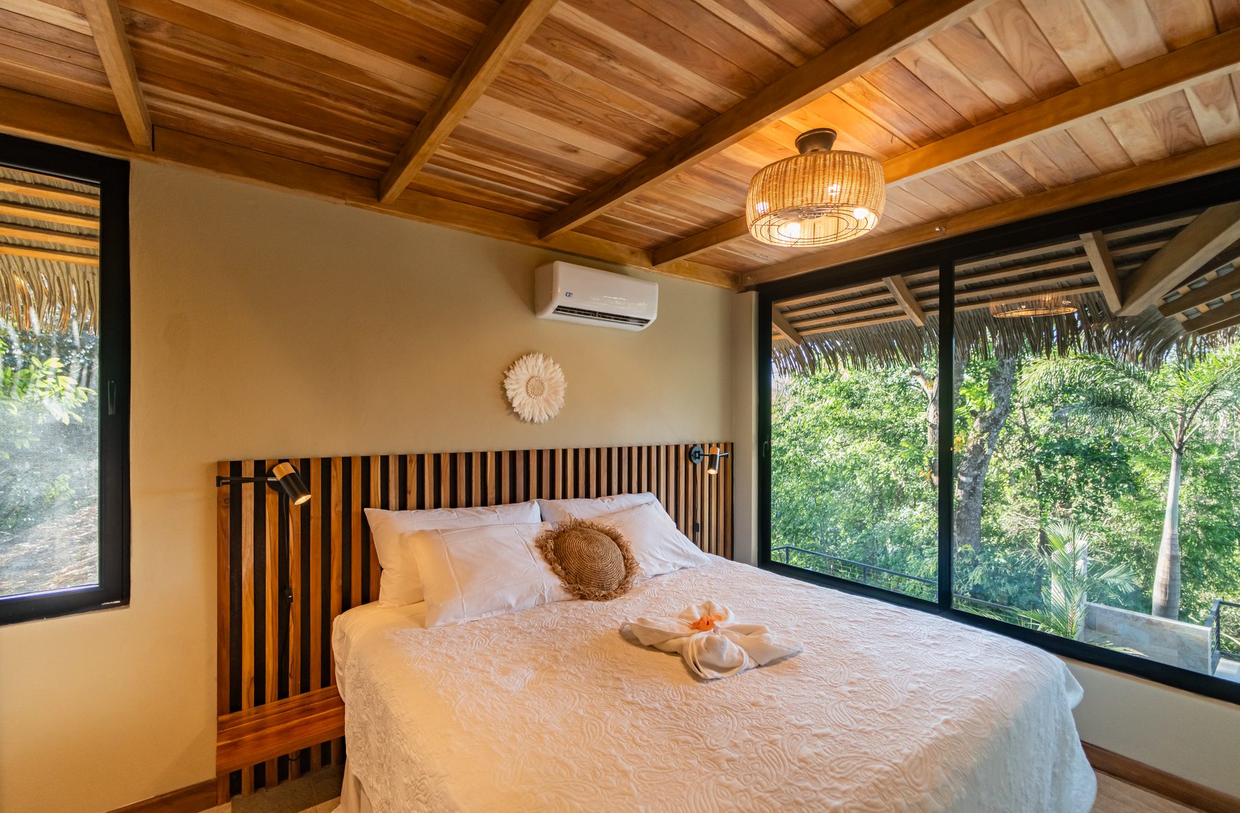 Eden Tropical Retreat estate view